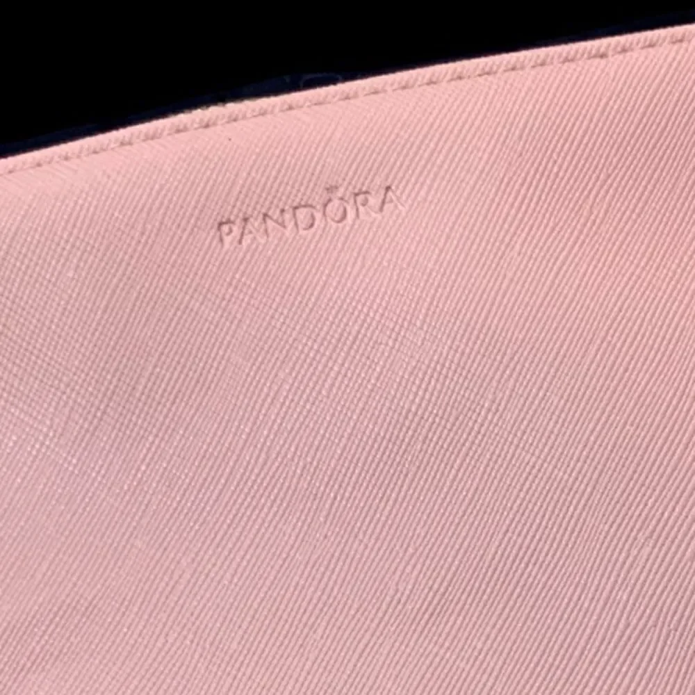 New PANDORA 10x6 Makeup bag Cosmetic Pouch   (Pale Rose)